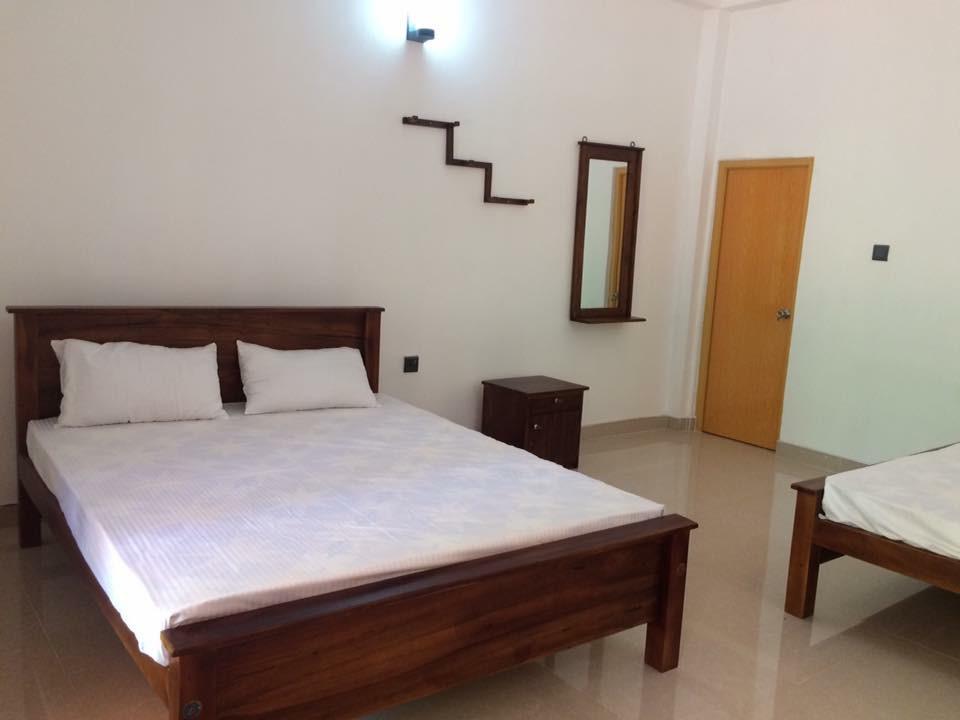Punkalasa Tourist Lodge Anuradhapura Eksteriør billede